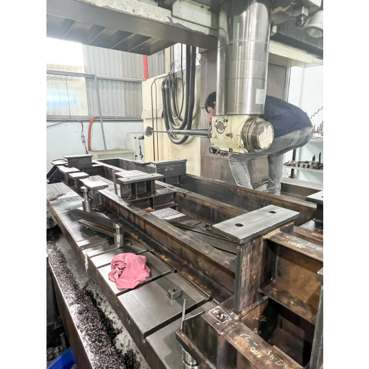 chi tiết máy  được gia công CNC sau khi hàn ghép